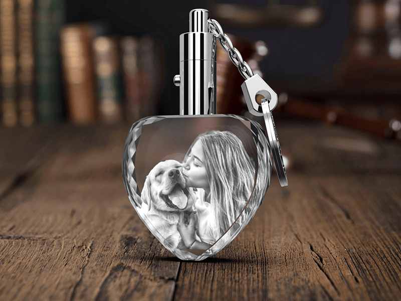 3D photo crystal heart keychain on wooden table