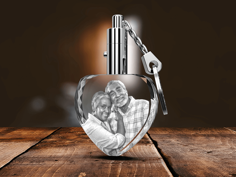 3D photo crystal keychain with a photo engraved inside